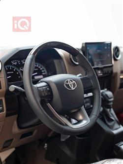 تۆیۆتا لاند کرۆزەر 70